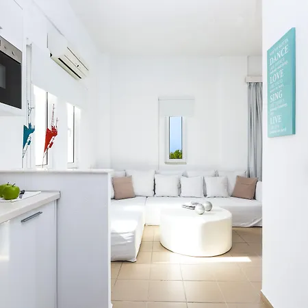 Thalyra Boutique * העיירה רתימנו