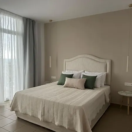 Thalyra Boutique Apartment *