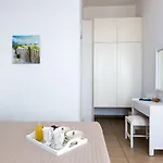 Thalyra Boutique 罗希姆诺